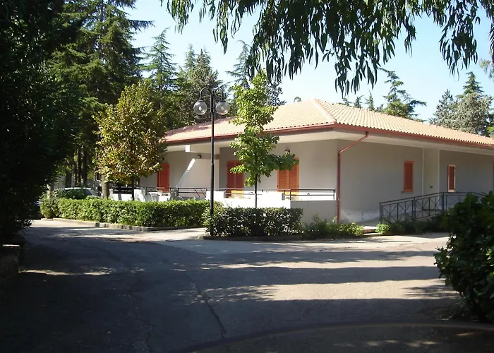 Villaggio Turistico La Mantinera - Hotel